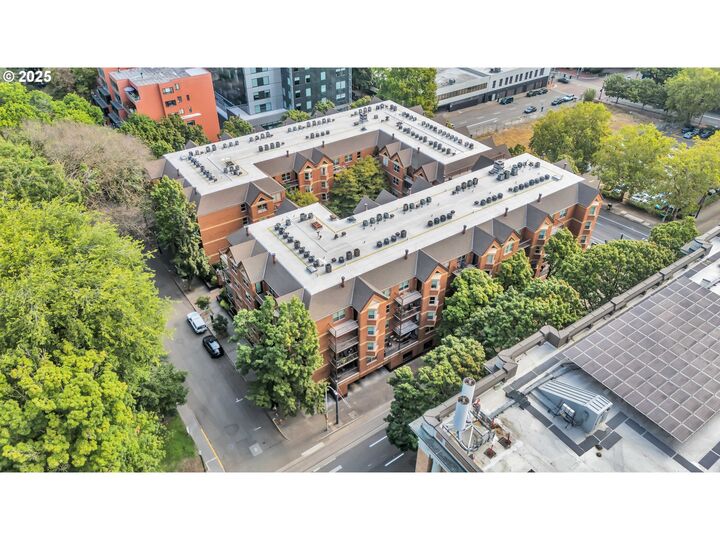 Property Photo: 1500 SW Park Ave OR 97201