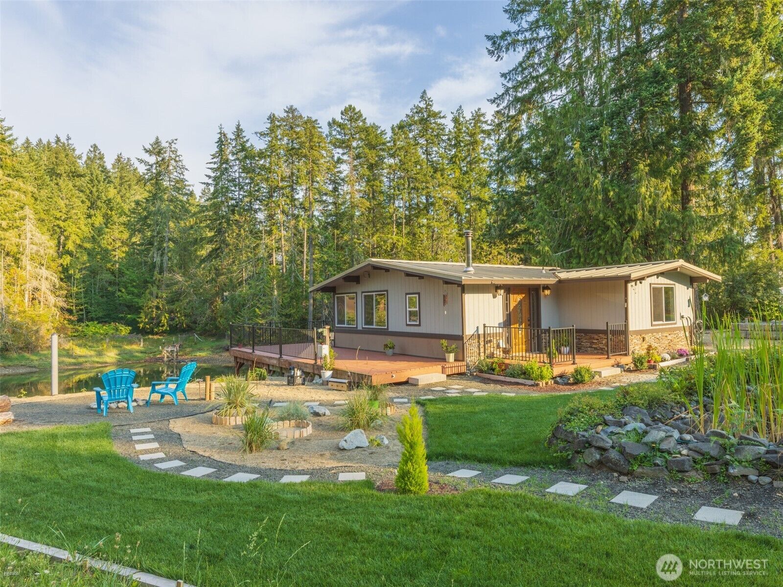 Property Photo: 5440 E Grapeview Loop Road WA 98524
