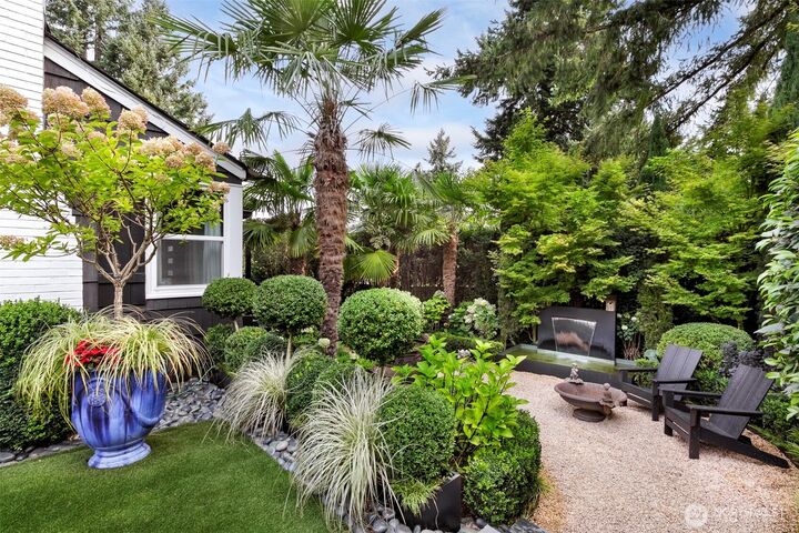 Property Photo: 10303 15th Avenue NE WA 98125