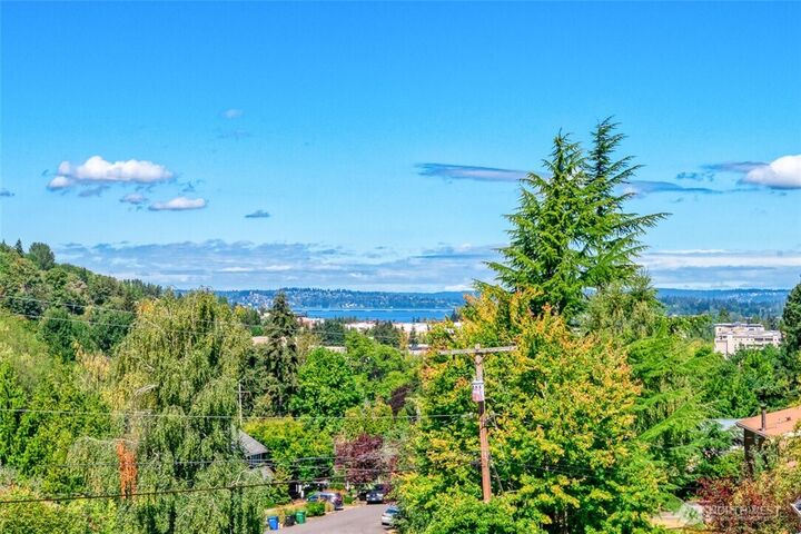 Property Photo: 3736 79th Avenue SE WA 98040