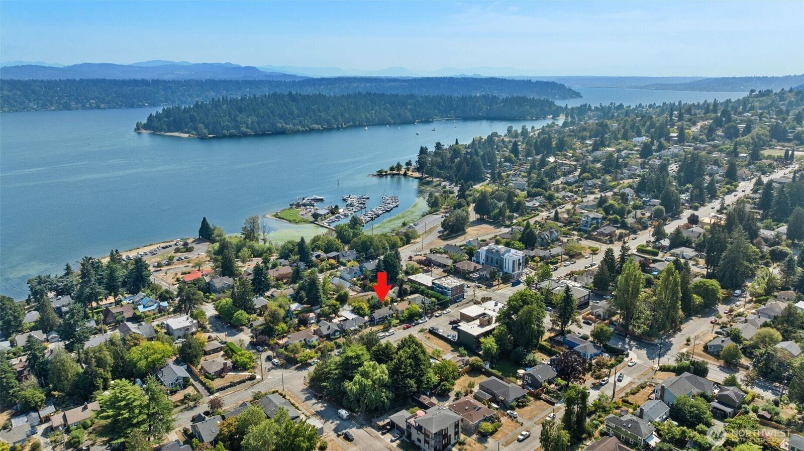 Property Photo:  4216  50 Avenue S  WA 98118 