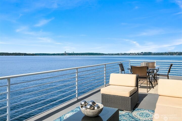 733  Lake Street S 111  Kirkland WA 98033 photo