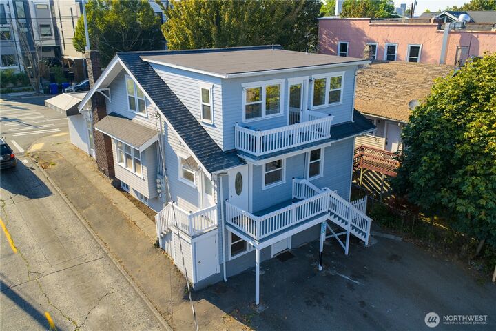 Property Photo: 6500 Phinney Avenue N WA 98103