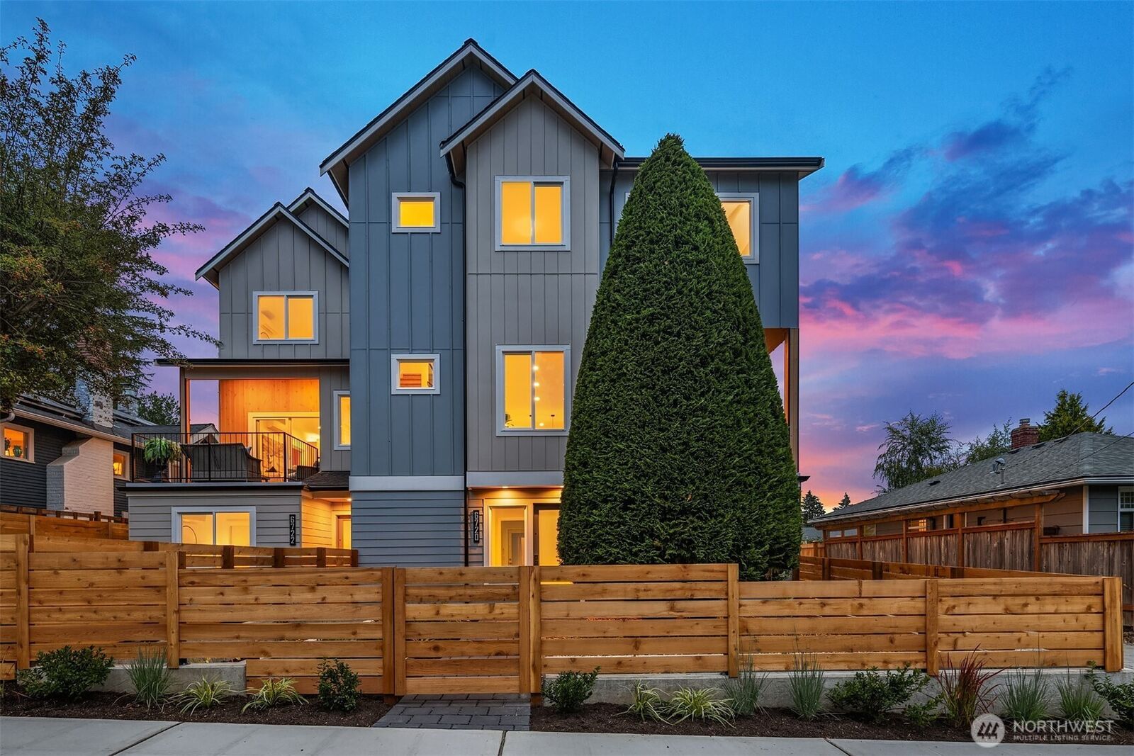 Property Photo: 6720 Dibble Avenue NW WA 98117