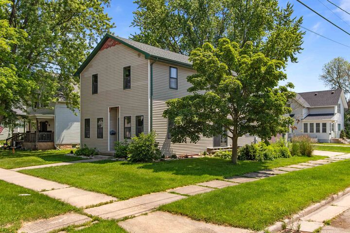 301 E Harrison Street  Appleton WI 54915 photo