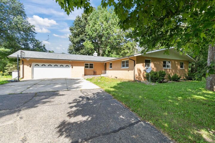 N3769 Hillview Drive  Appleton WI 54913 photo