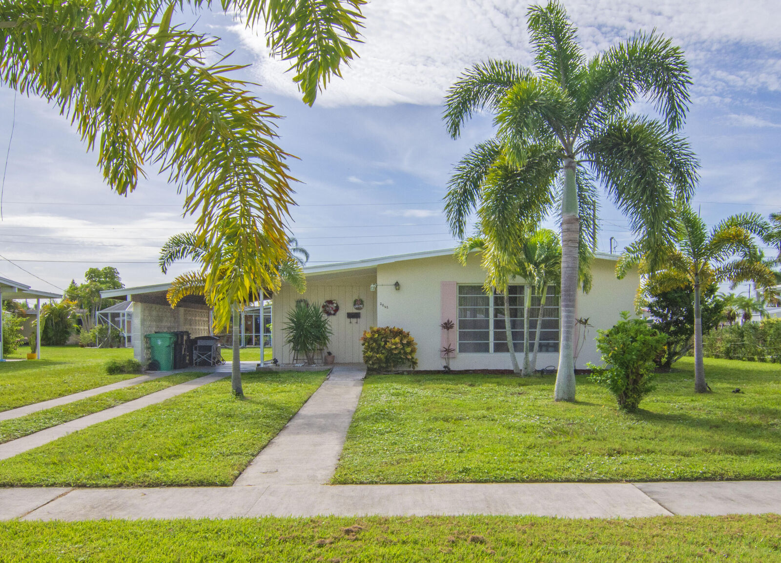 Property Photo: 2863 SE Merritt Terrace FL 34952