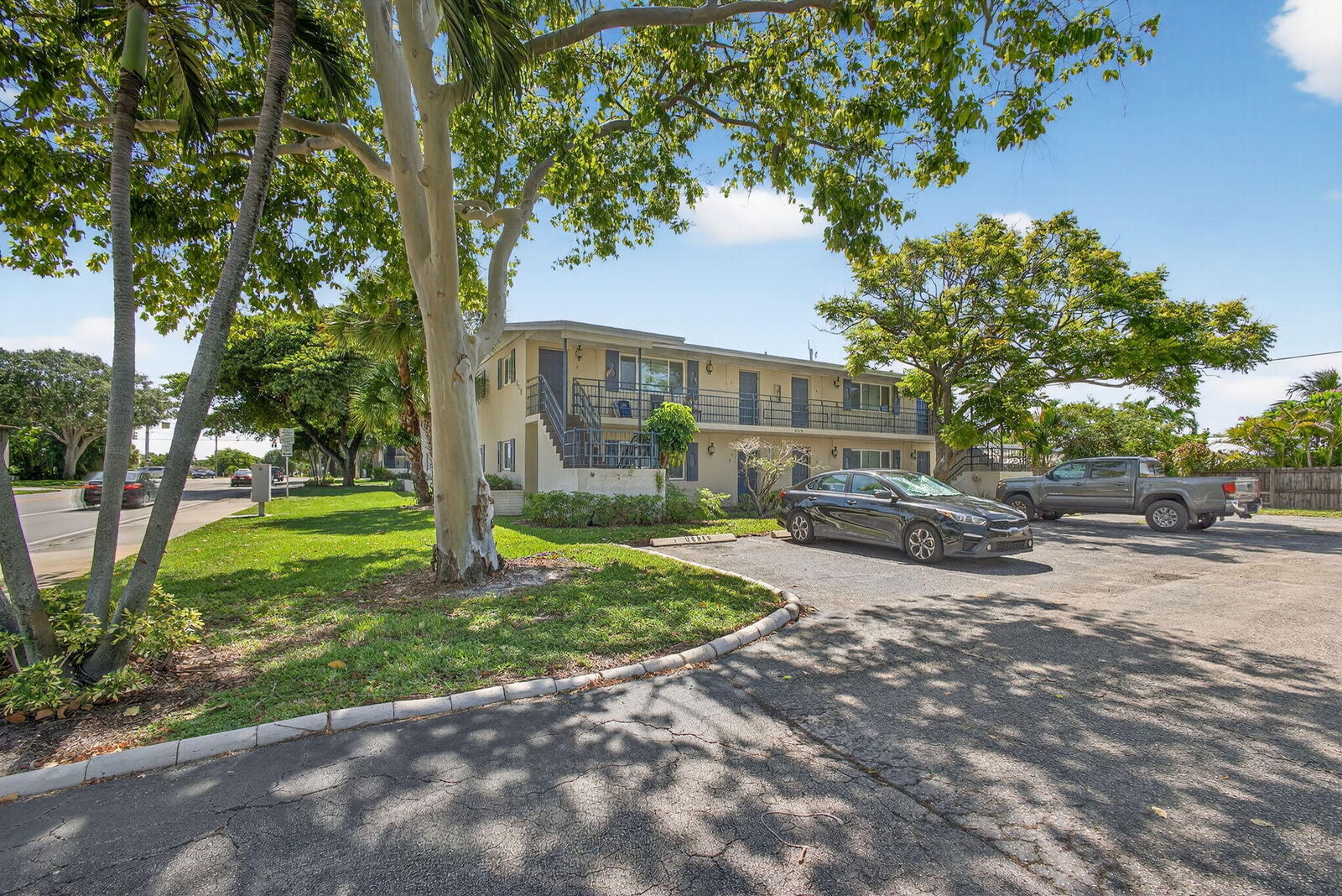 Property Photo:  809 Lighthouse Drive D  FL 33408 