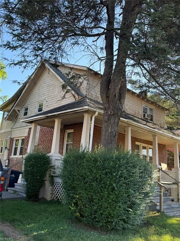 Property Photo: 2331 Orange Ave NW VA 24019