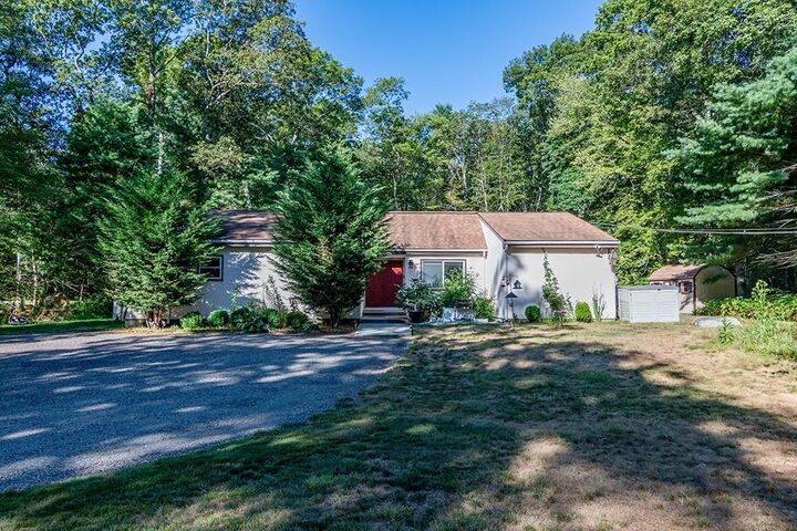 686 Gardner Road  Exeter RI 02822 photo