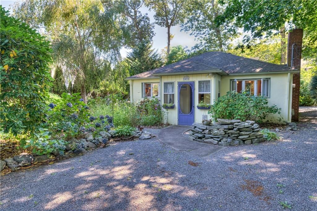 Property Photo: 47 Wake Robin Trail RI 02874