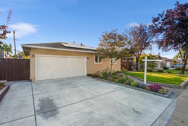 Property Photo: 3131 Woodcrest Drive CA 95118