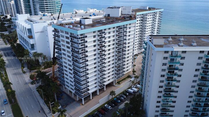 Property Photo: 3725 S Ocean Dr 1022 FL 33019
