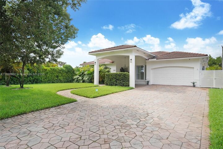 10040 NW 28th Ter  Doral FL 33172 photo