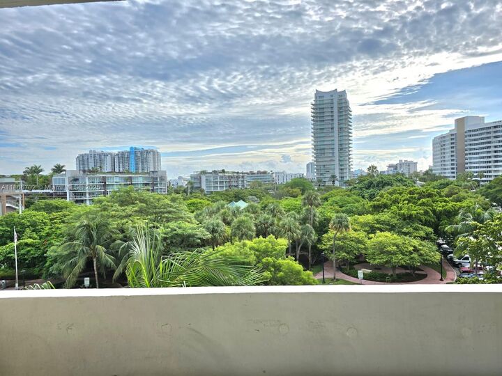 Property Photo: 5 Island Ave 5J FL 33139