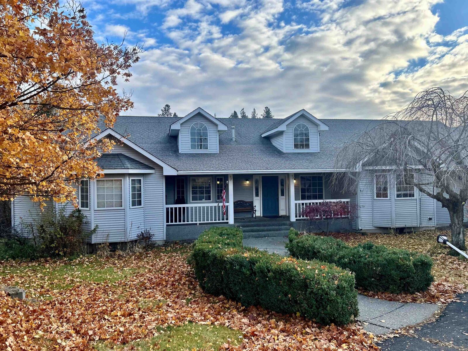 Property Photo: 9702 S Hilby Rd WA 99223