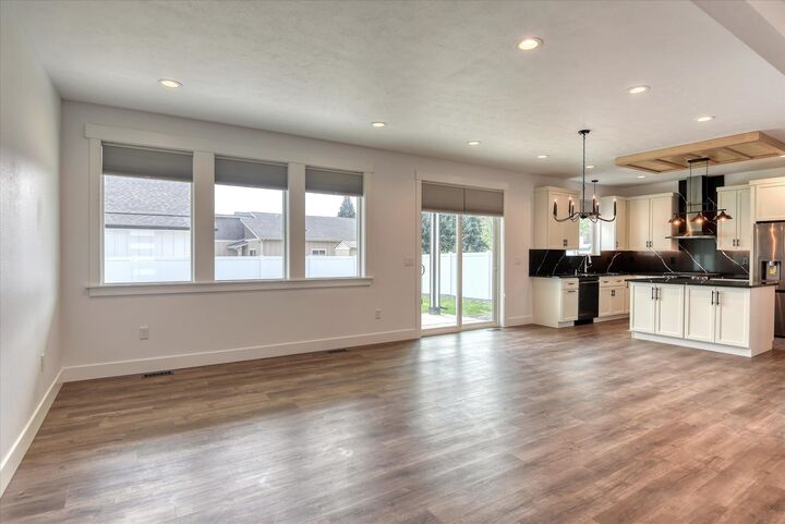 Property Photo:  16810 E Baldwin Ave  WA 99016 