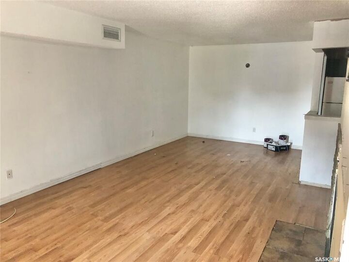 Property Photo:  160 Gore Place 162  SK S4T 7S4 