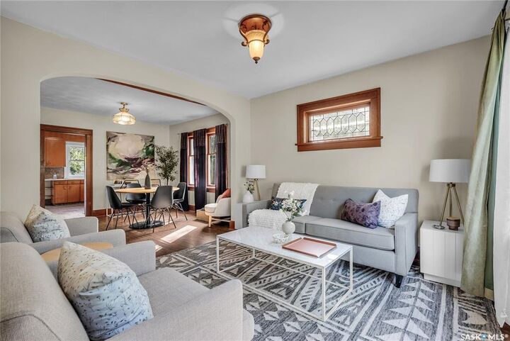 Photo de la propriété: 511 29th Street W SK S7L 0M6