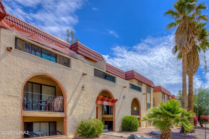Property Photo: 6352 Barcelona Lane 110 AZ 85704
