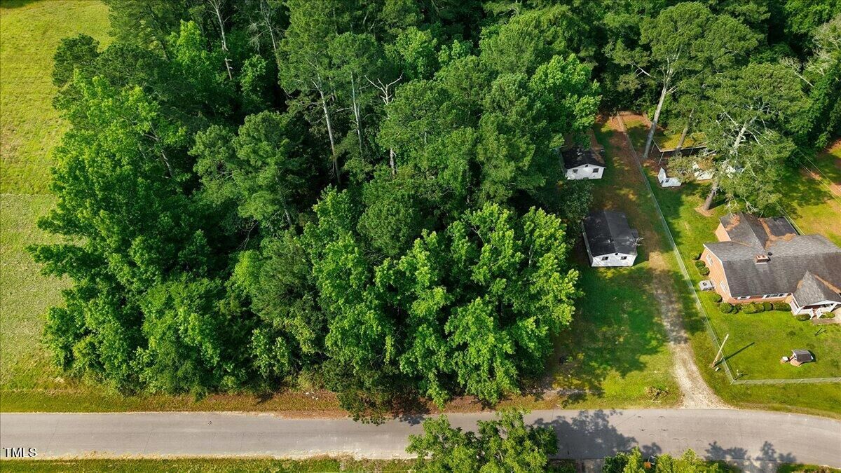 Property Photo: 000 Dead End Road NC 27823