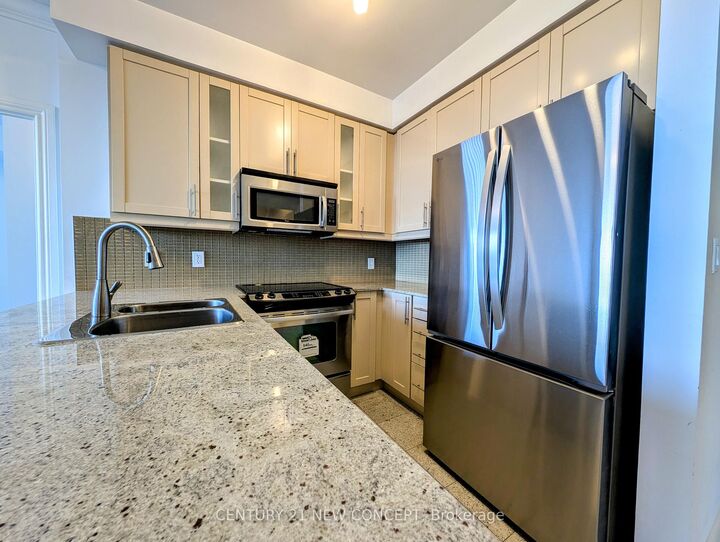 Property Photo: 18 Holmes Avenue Lph05 ON M2N 0E1