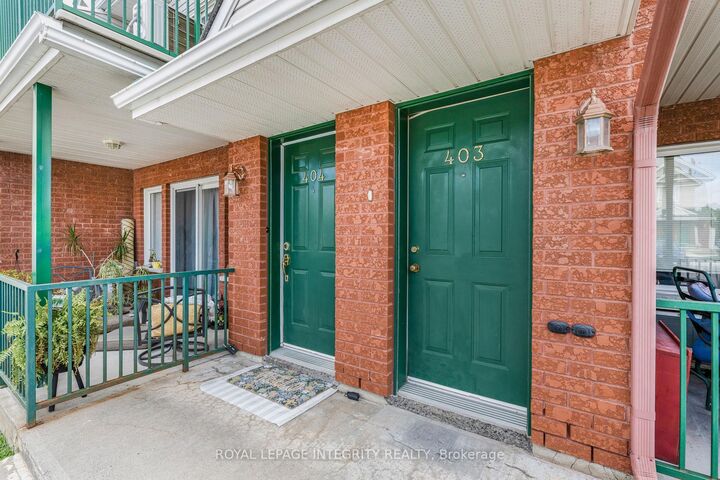 Property Photo: 2923 Laurier Street 403 ON K4K 1T8