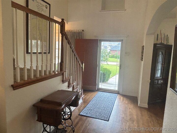 Property Photo:  6912 E Galveston Street  OK 74014 