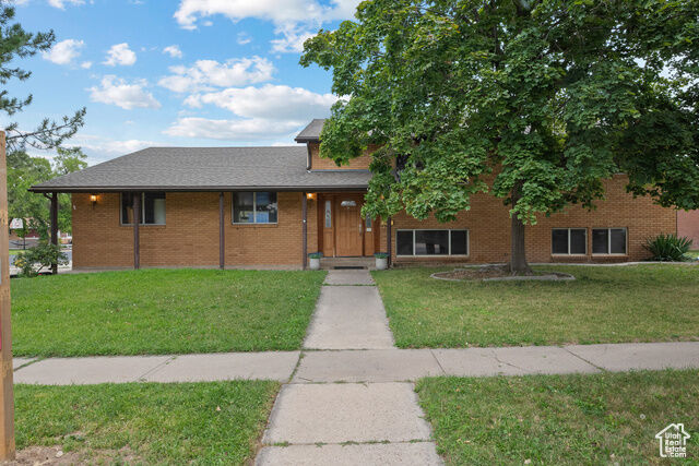 Property Photo:  284 N 400 E  UT 84660 
