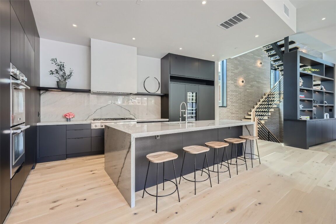 Property Photo:  1315 W 9th Street B  TX 78703 