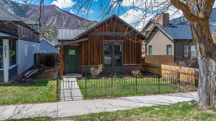 1009 Pitkin Avenue  Glenwood Springs CO 81601 photo