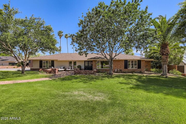 Property Photo:  2231 E Montebello Avenue  AZ 85016 