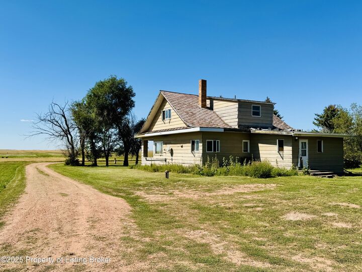 Property Photo: 3650 164th Avenue SW ND 58654