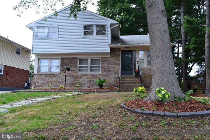 Property Photo:  4817 Caroline Avenue  NJ 08109 