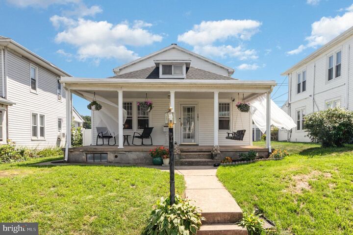 161 N 3rd Street  Mount Wolf PA 17347 photo