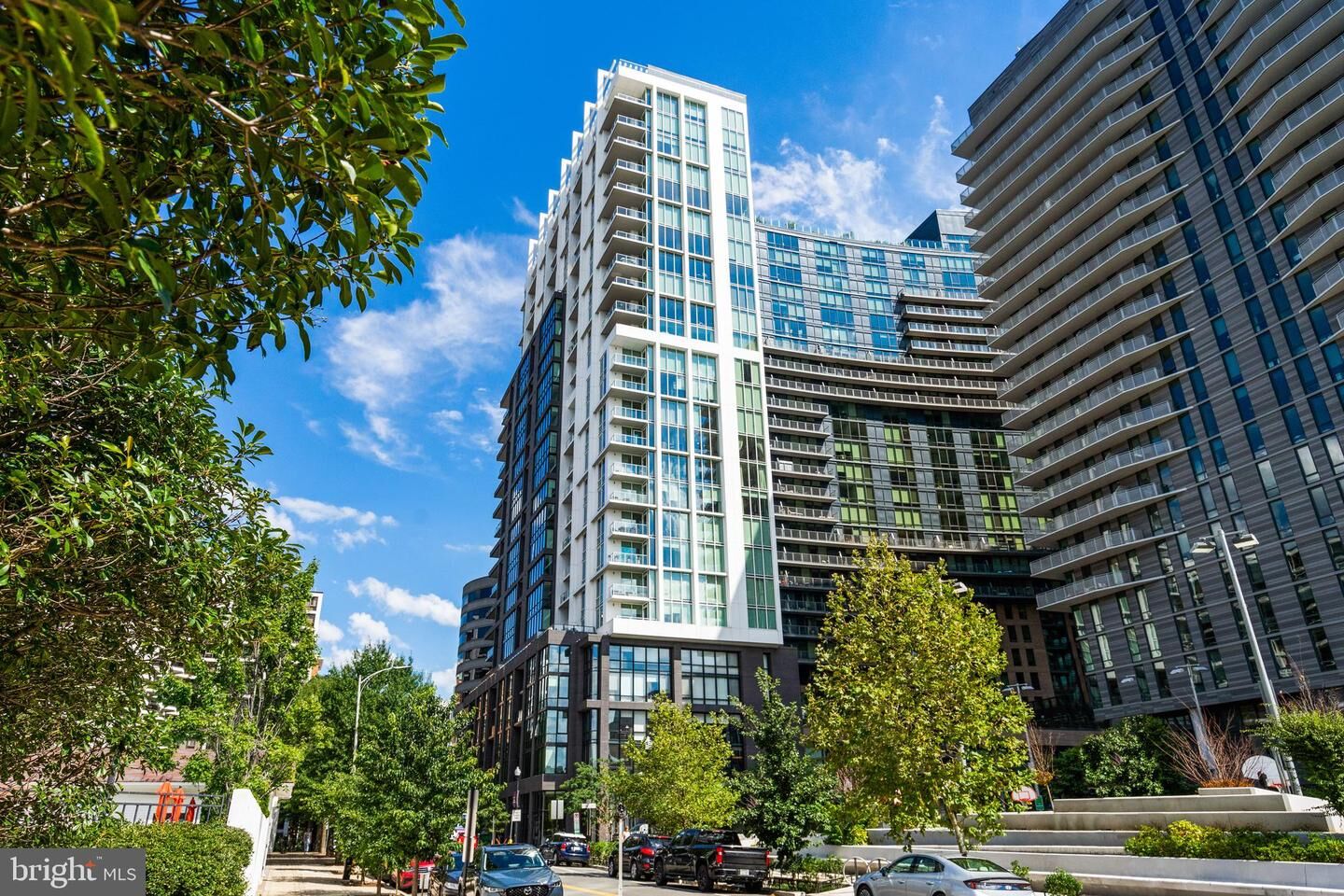 Property Photo:  1781 N Pierce Street 1201  VA 22209 