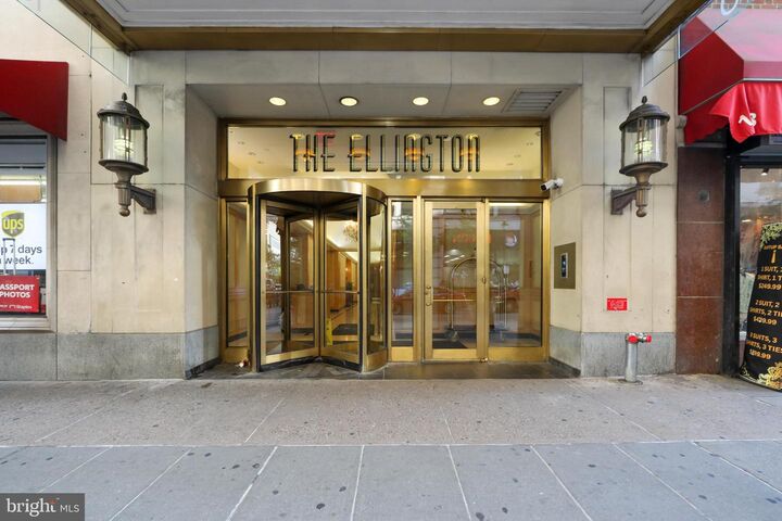 1500 Chestnut Street 6D  Philadelphia PA 19102 photo