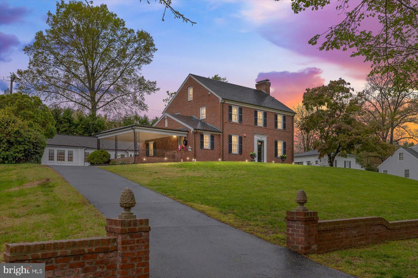 Property Photo: 1702 Franklin Street VA 22401