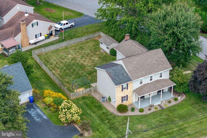 Property Photo: 739 Village Road PA 17602