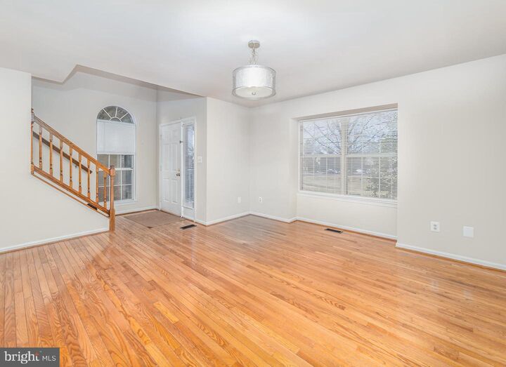 Property Photo: 6145 Stonepath Circle VA 20120