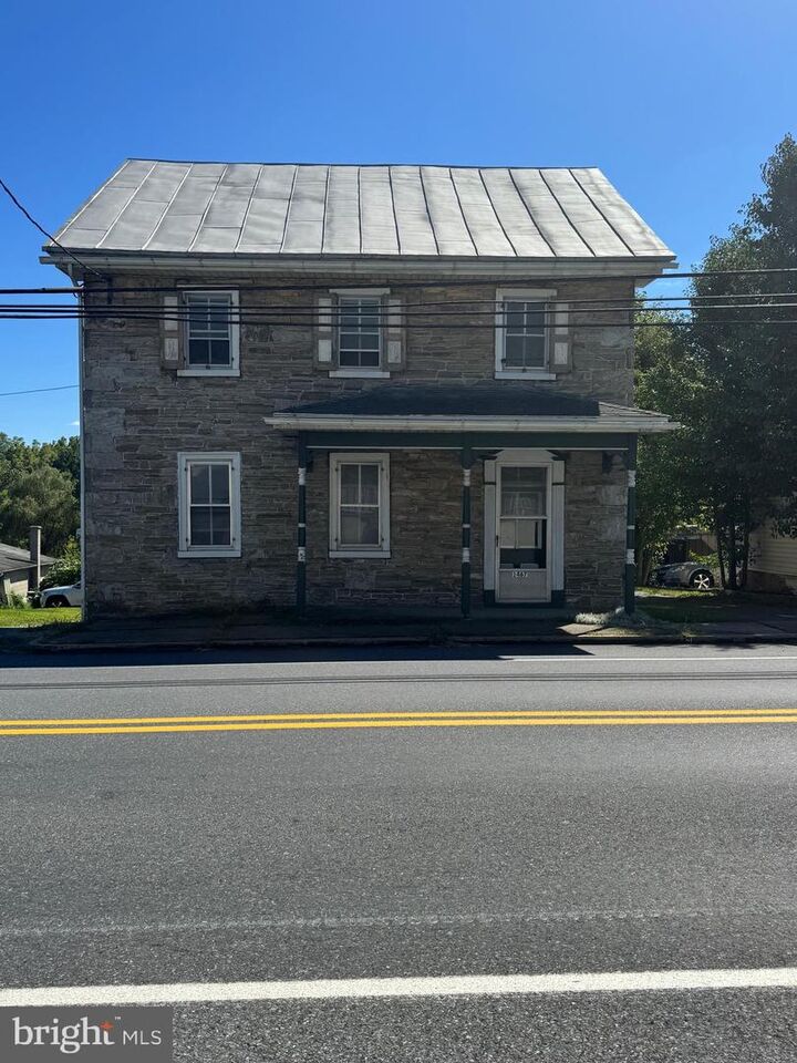 1467 Heidelberg Avenue  Schaefferstown PA 17088 photo