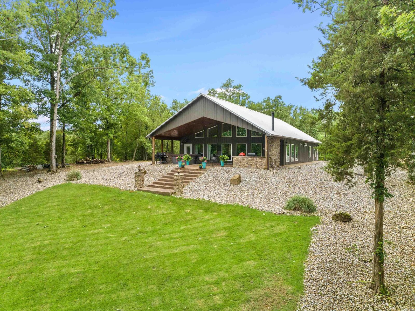 Property Photo: 329 Woodview Lane AR 71913