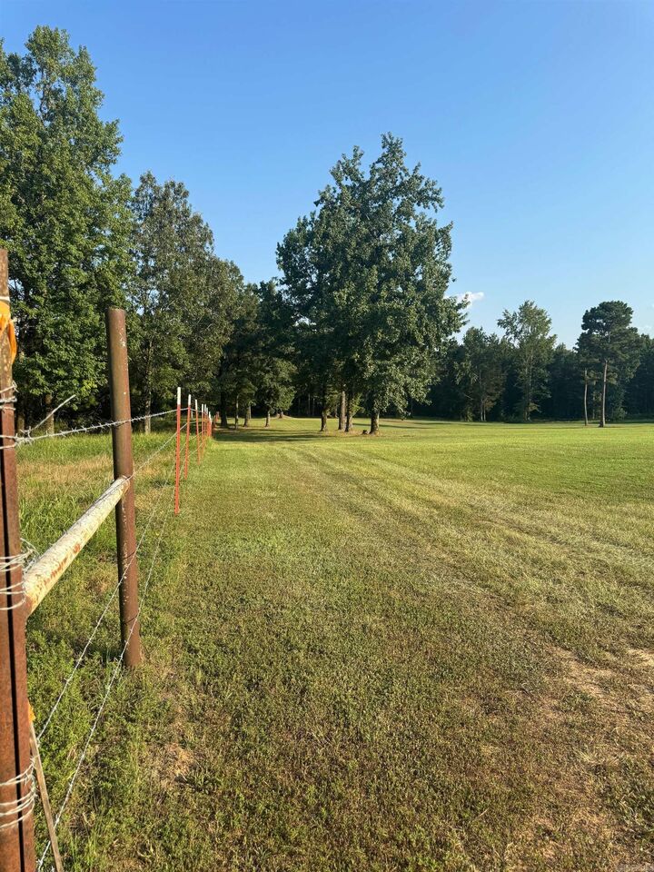 Property Photo:  000 Cr 3190  AR 72830 