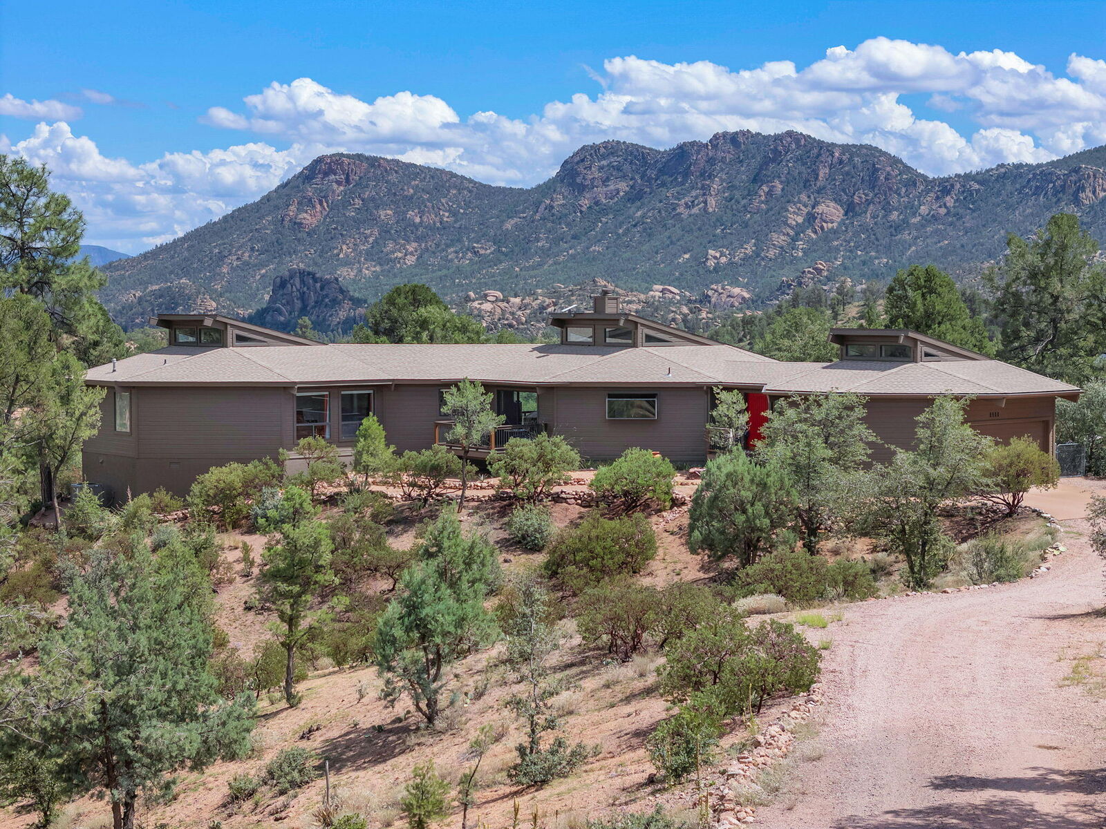 Property Photo:  1111 S Sutton Road  AZ 85541 