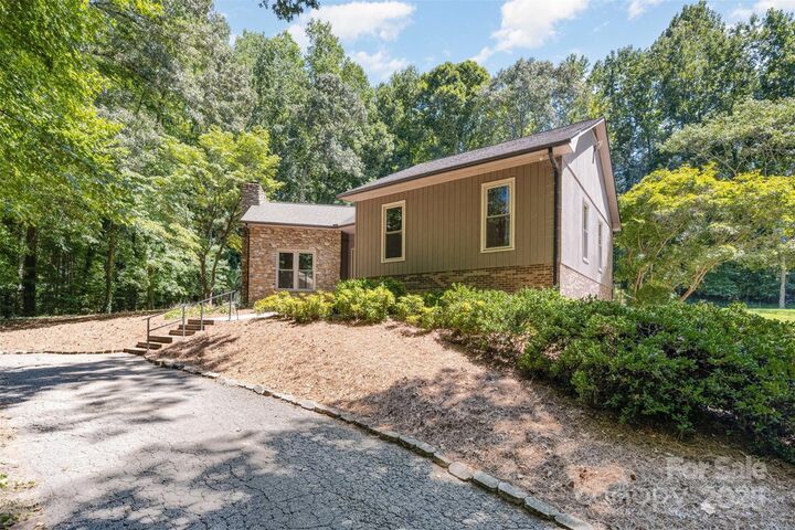 Property Photo:  761 White Oaks Road  NC 28115 