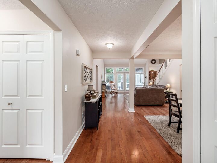 Property Photo: 801 Whetstone Court OH 43311