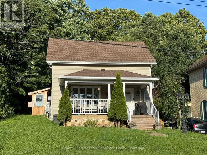 Property Photo:  26 Yonge Street North  ON N0G 2V0 
