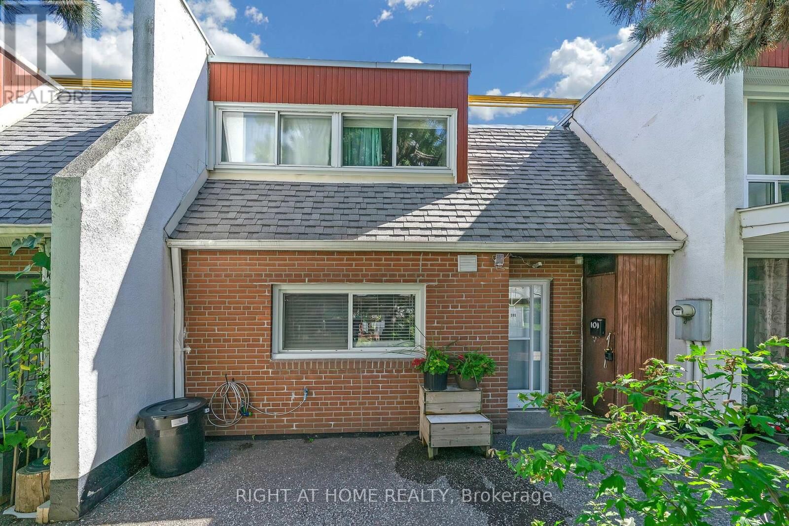 Photo de la propriété: 2901 Jane Street 101 ON M3N 2J8