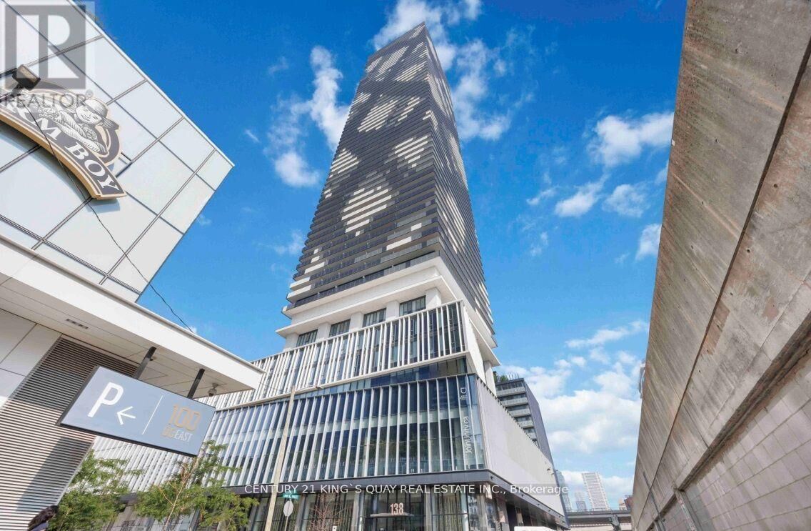 Property Photo: 138 Downes Street 905 ON M5E 0E4