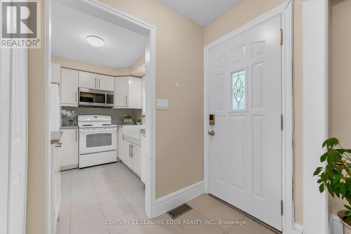 Property Photo: 636 Crescent Road ON L2A 4P8